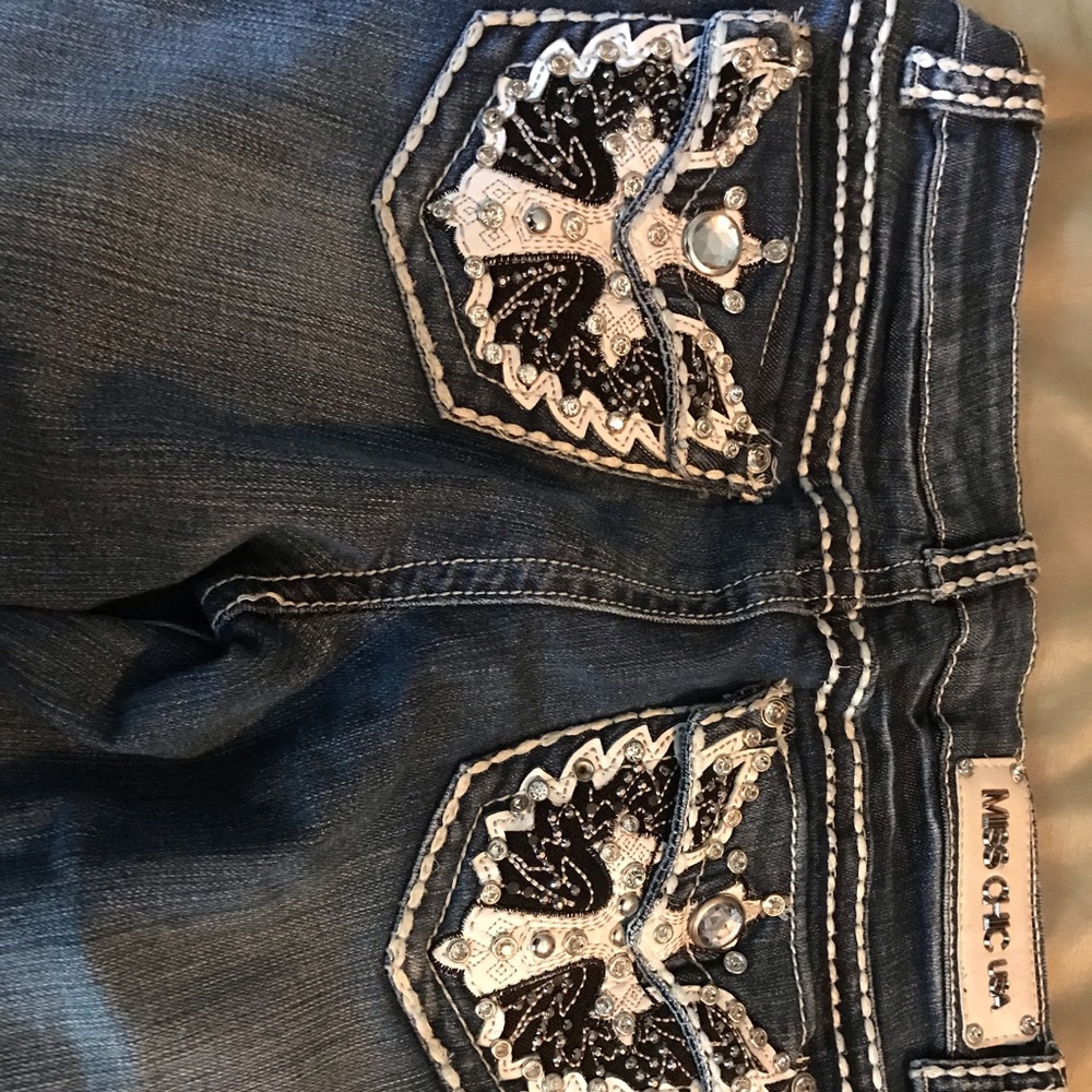 Jeans - Picture 2 of 3